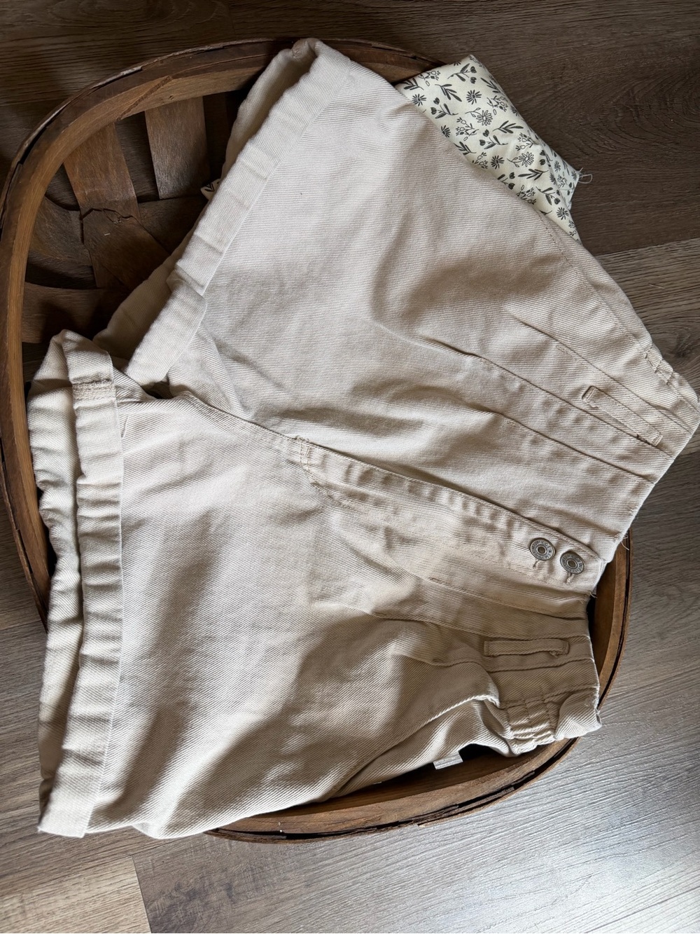 Love Tree Cream Elastic-Waist Denim Shorts
